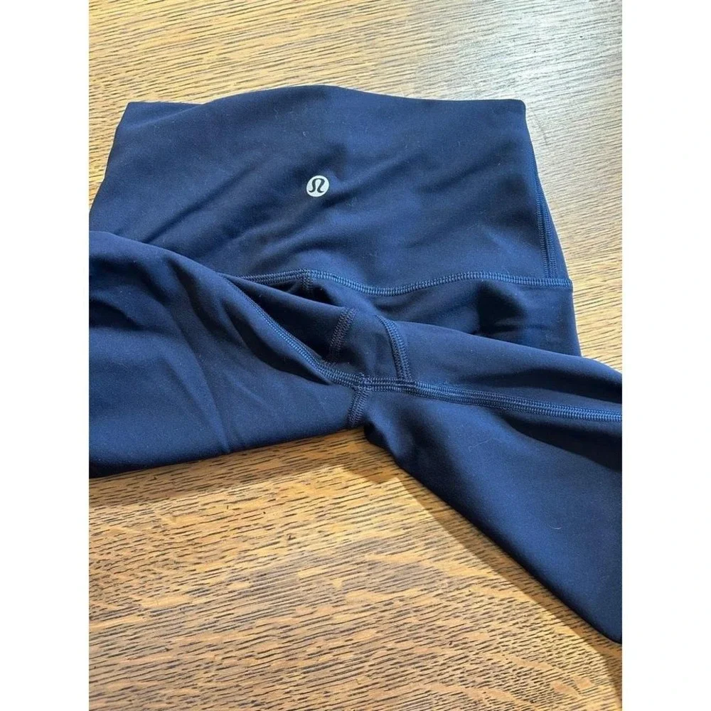 Lululemon Women's Leggings – Size 0 (See Measurements)‎
